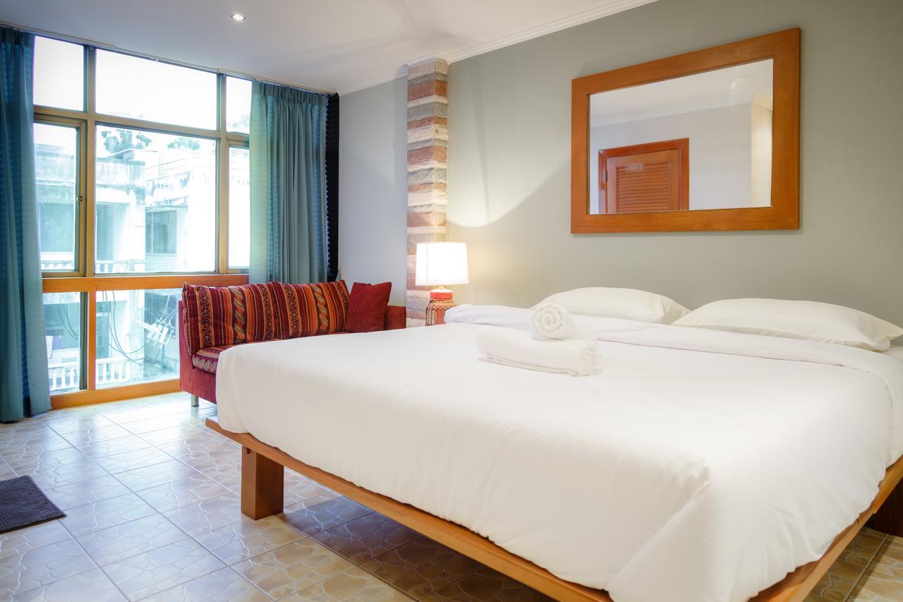 Avenue Beach Hotel Jomtien Beach Esterno foto