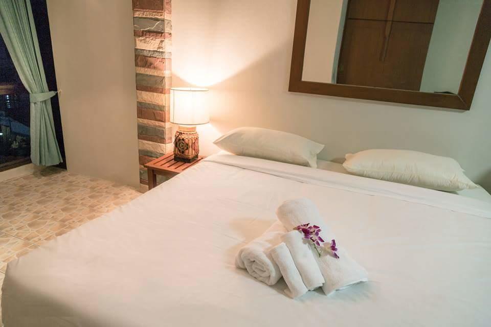 Avenue Beach Hotel Jomtien Beach Esterno foto