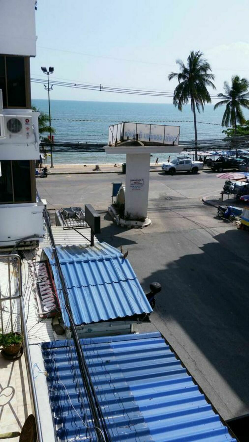 Avenue Beach Hotel Jomtien Beach Esterno foto